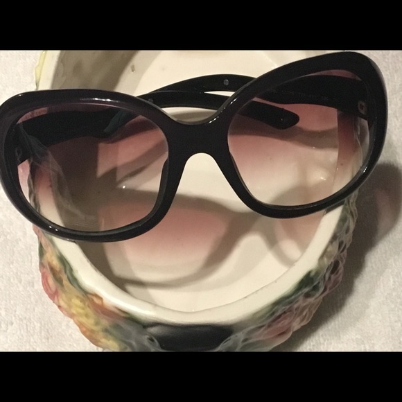 PRADA SUN GLASSES 🕶ONLY$189🔥🔥🦊 - Picture 6 of 6